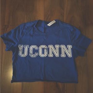 UConn cropped tee